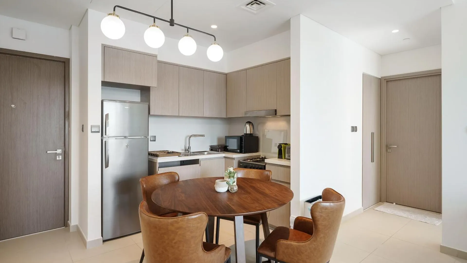 Stylish 1 Bedroom In Downtown Near Burj Khalifa Dubai Apartment