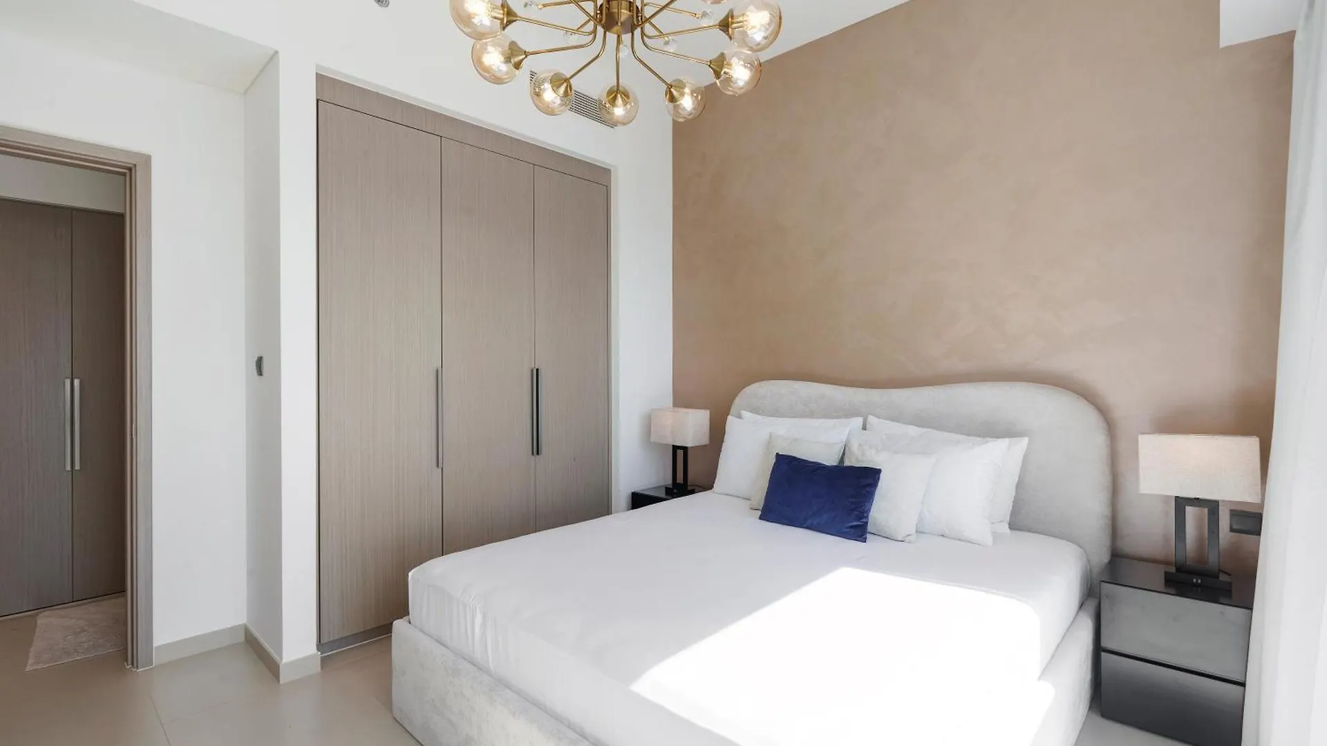 Stylish 1 Bedroom In Downtown Near Burj Khalifa Dubai 0*,