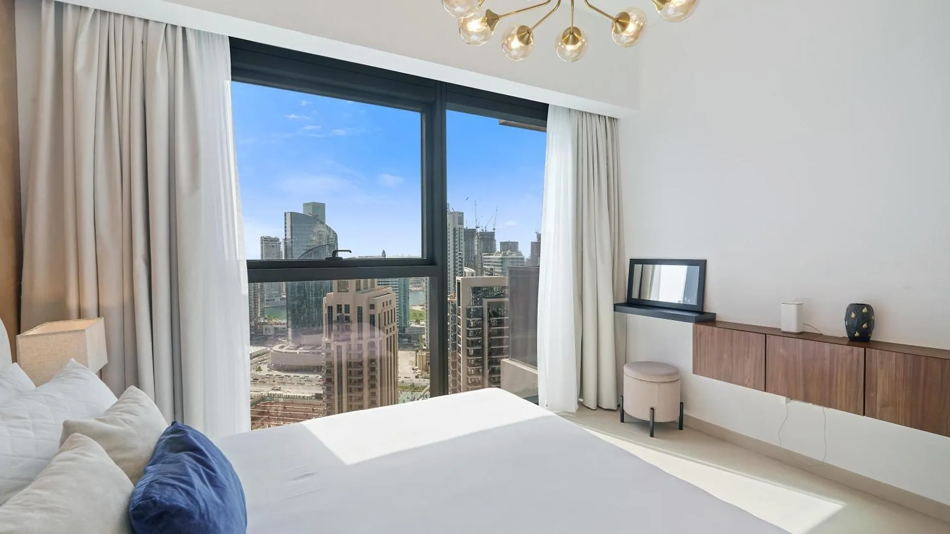Apartment Stylish 1 Bedroom In Downtown Near Burj Khalifa Dubai