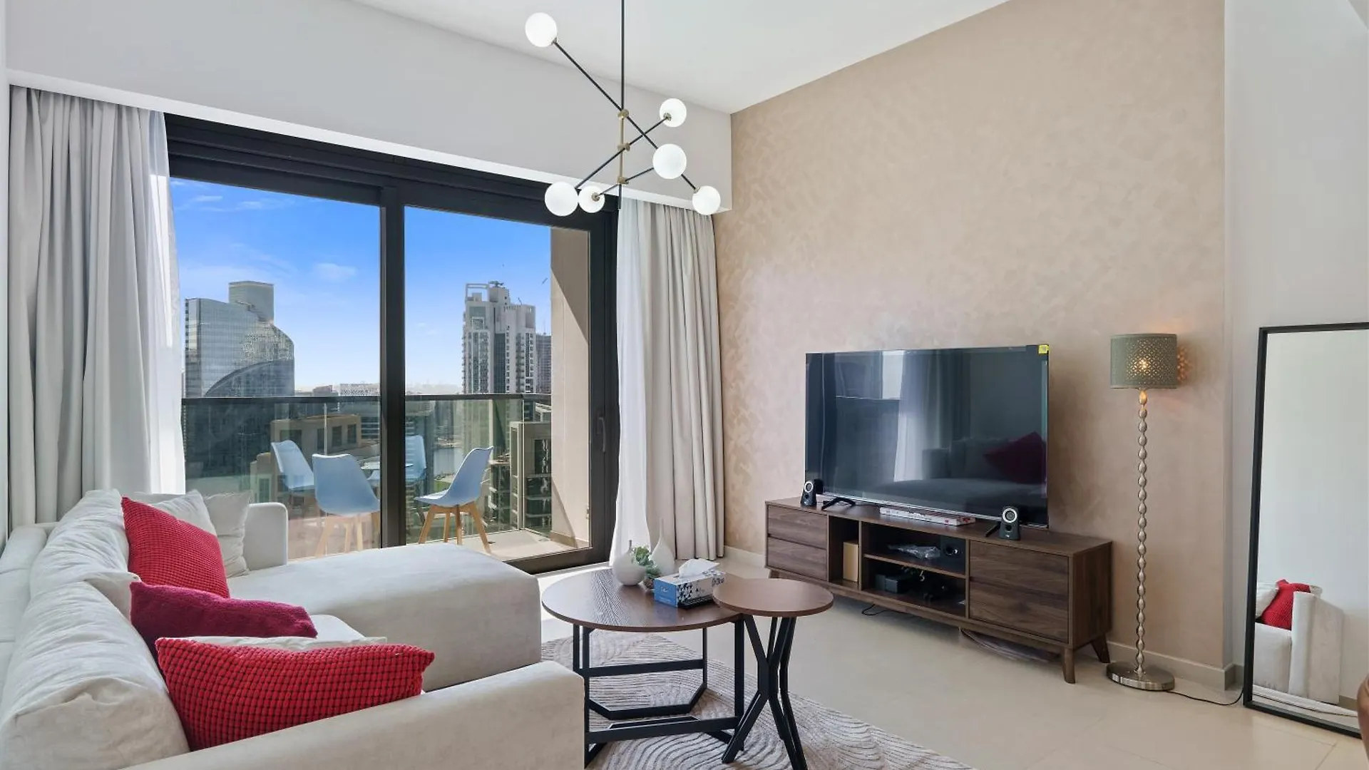 Stylish 1 Bedroom In Downtown Near Burj Khalifa Dubai