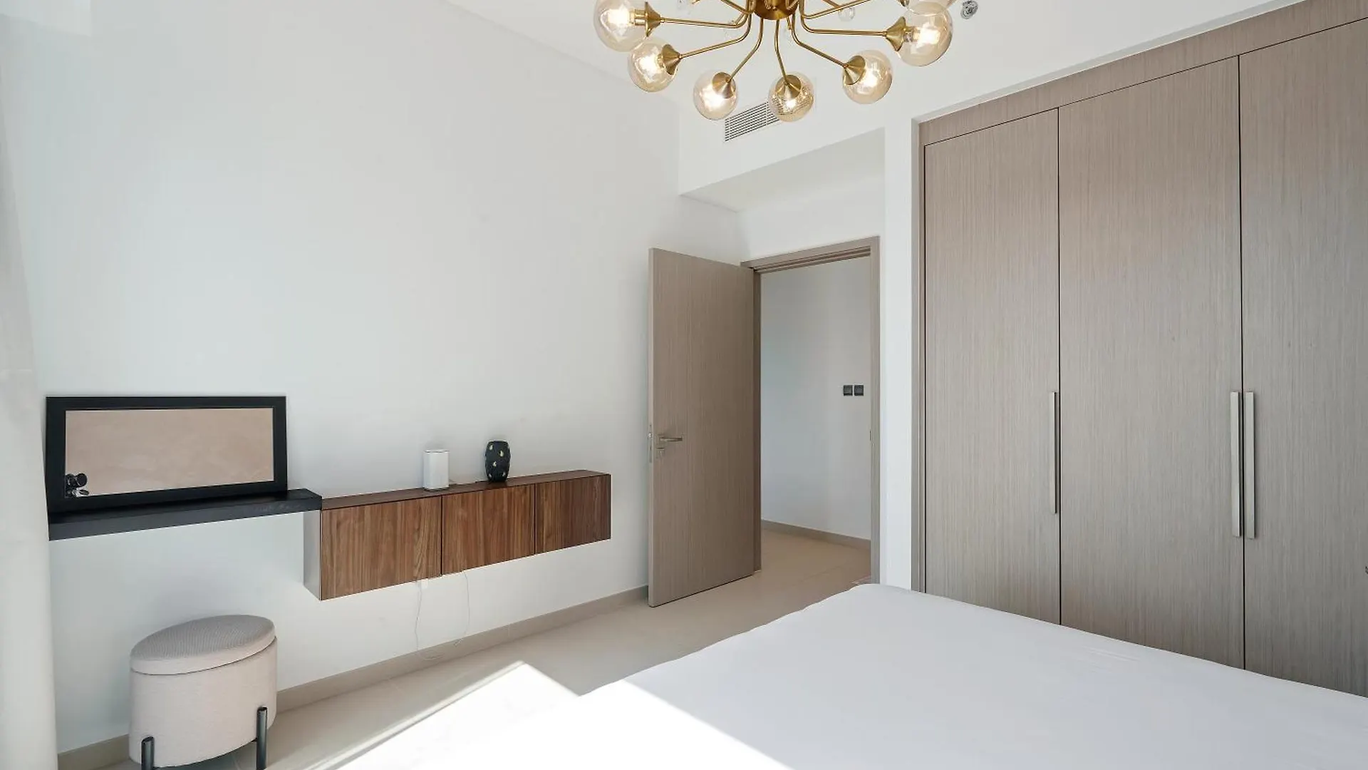 Stylish 1 Bedroom In Downtown Near Burj Khalifa Dubai